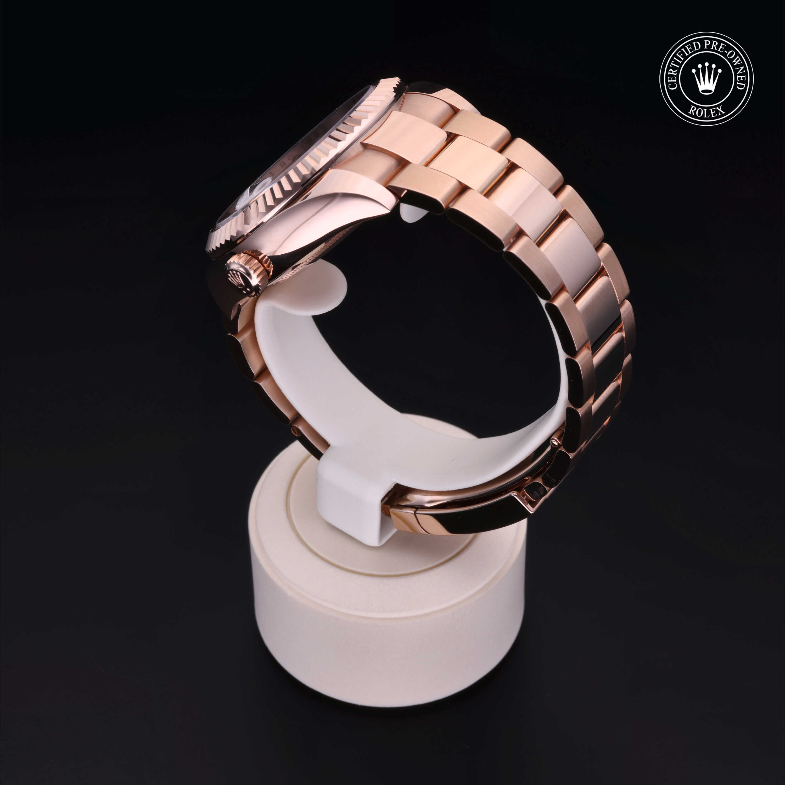 Rolex Sky-Dweller in Gold 18 Carat Red M326935-0005 at Wilson & Son Jewelers