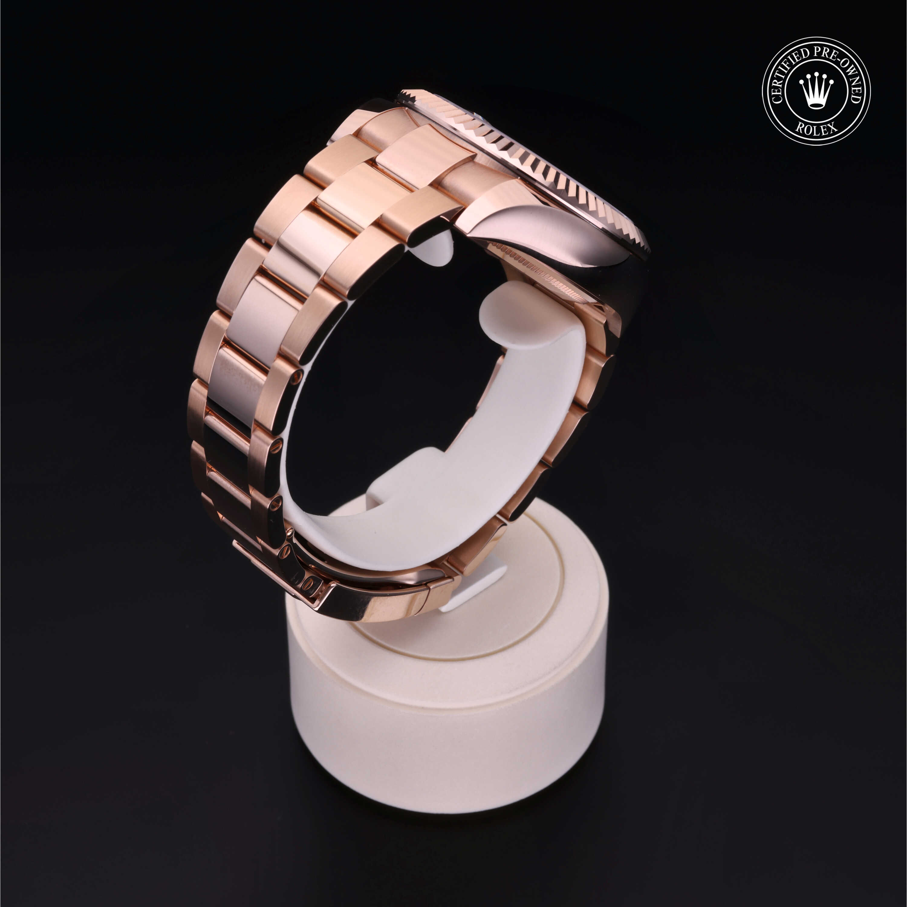 Rolex Sky-Dweller in Gold 18 Carat Red M326935-0005 at Wilson & Son Jewelers